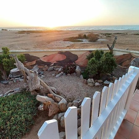 Huisie Langs Die See Swakopmund Kültér fotó