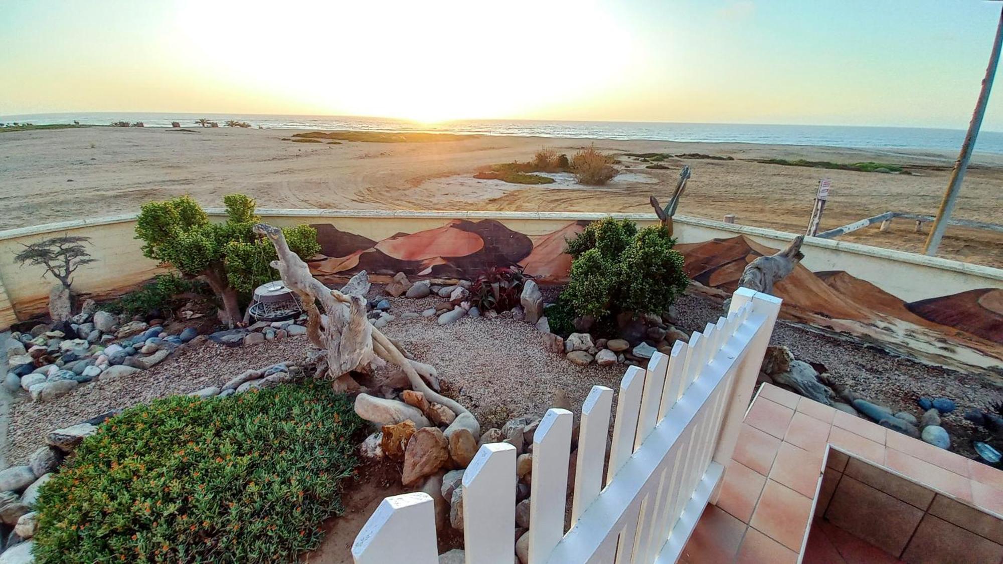 Huisie Langs Die See Swakopmund Kültér fotó